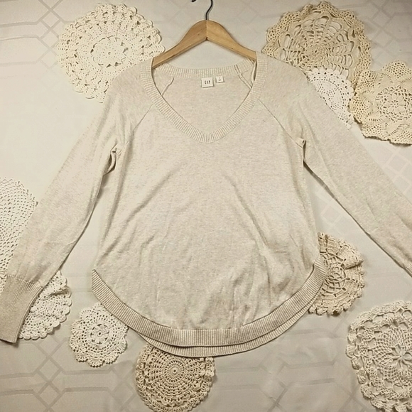 Gap Heathered Oatmeal Cardigan - Picture 2 of 8